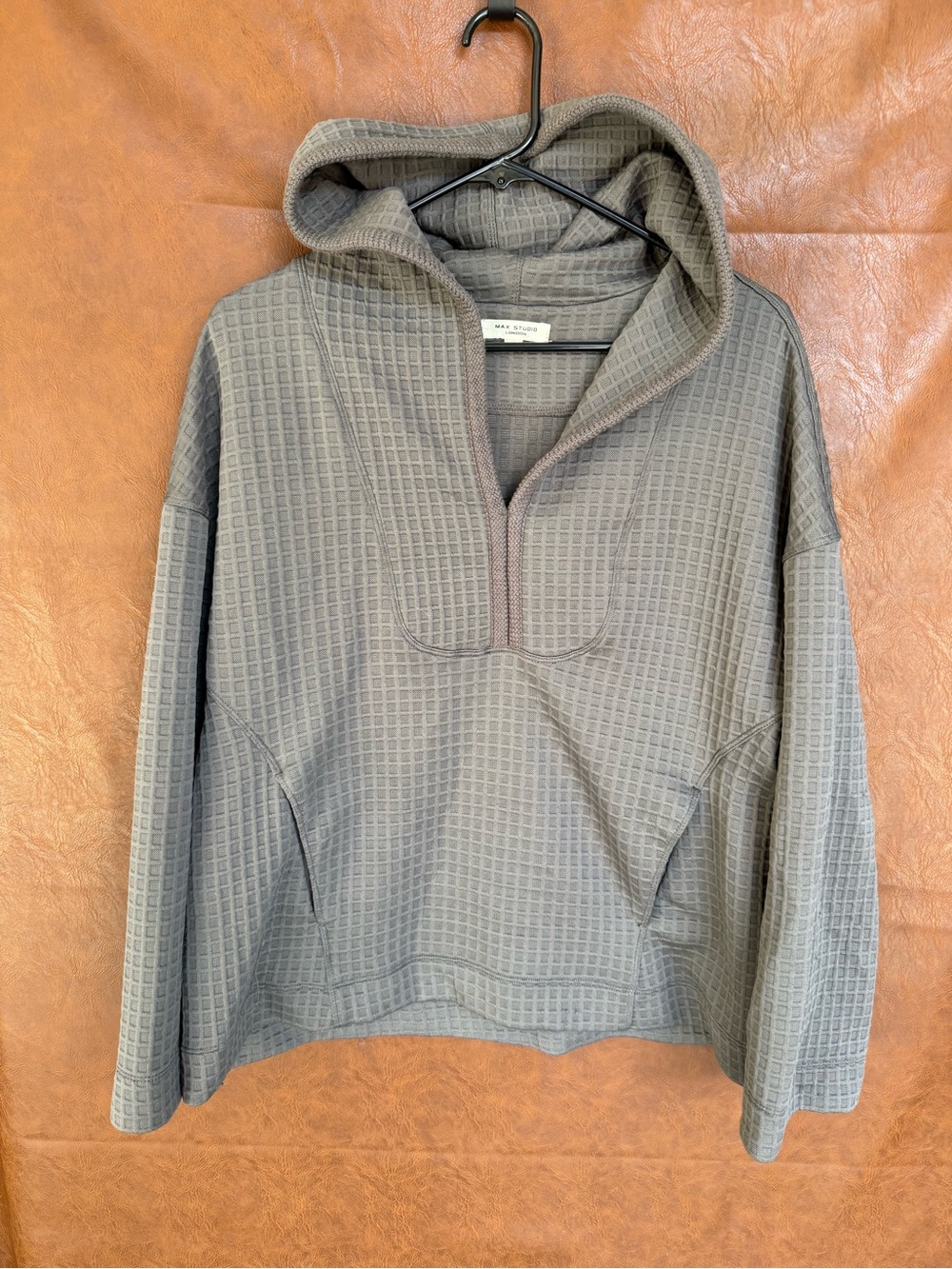 Max Studio London Womens M Gray Waffle Knit Hoodie Oversized Pullover Pocket